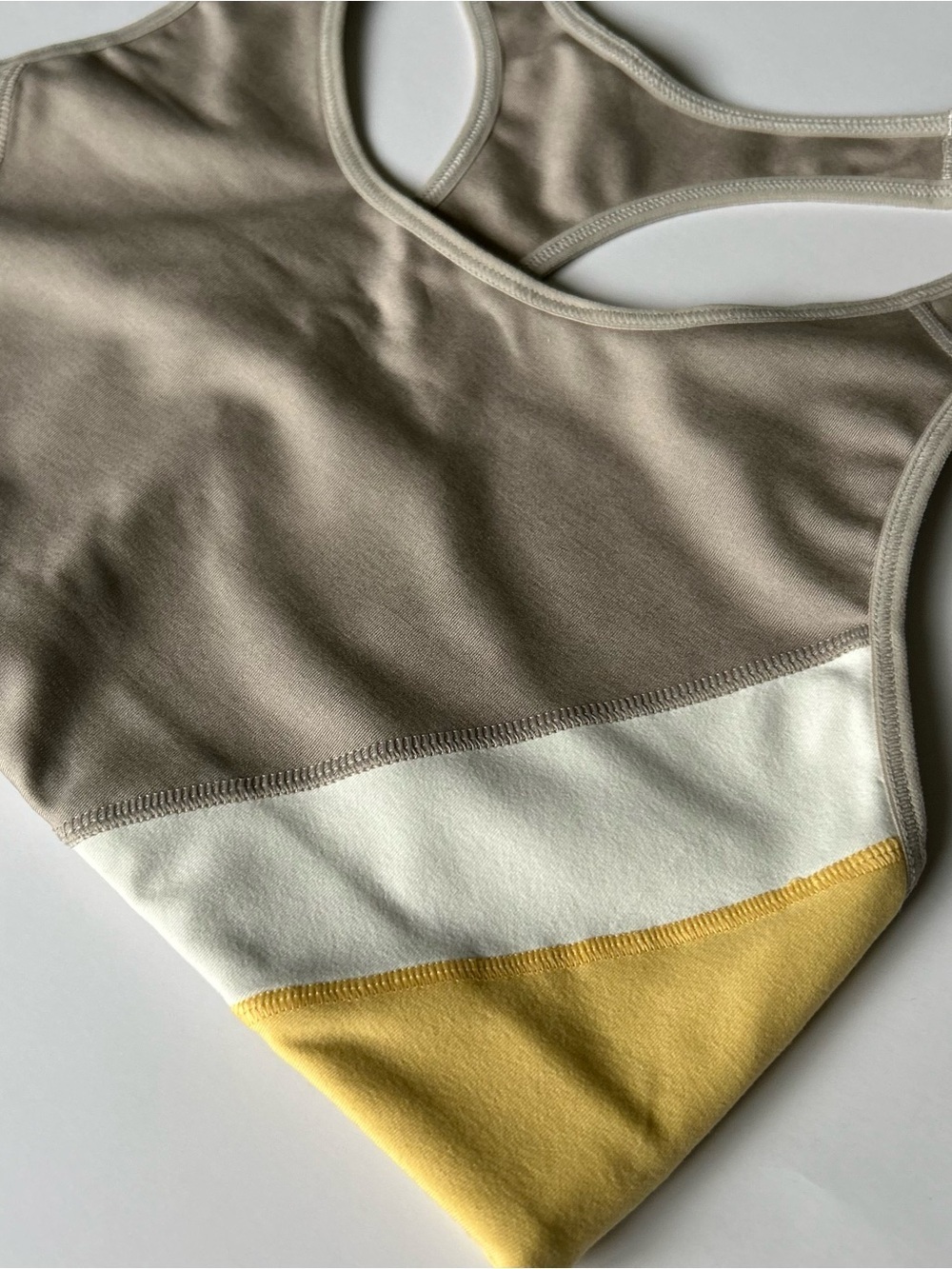 Old Navy Colorblock Racerback Sports Bra - Picture 2 of 6